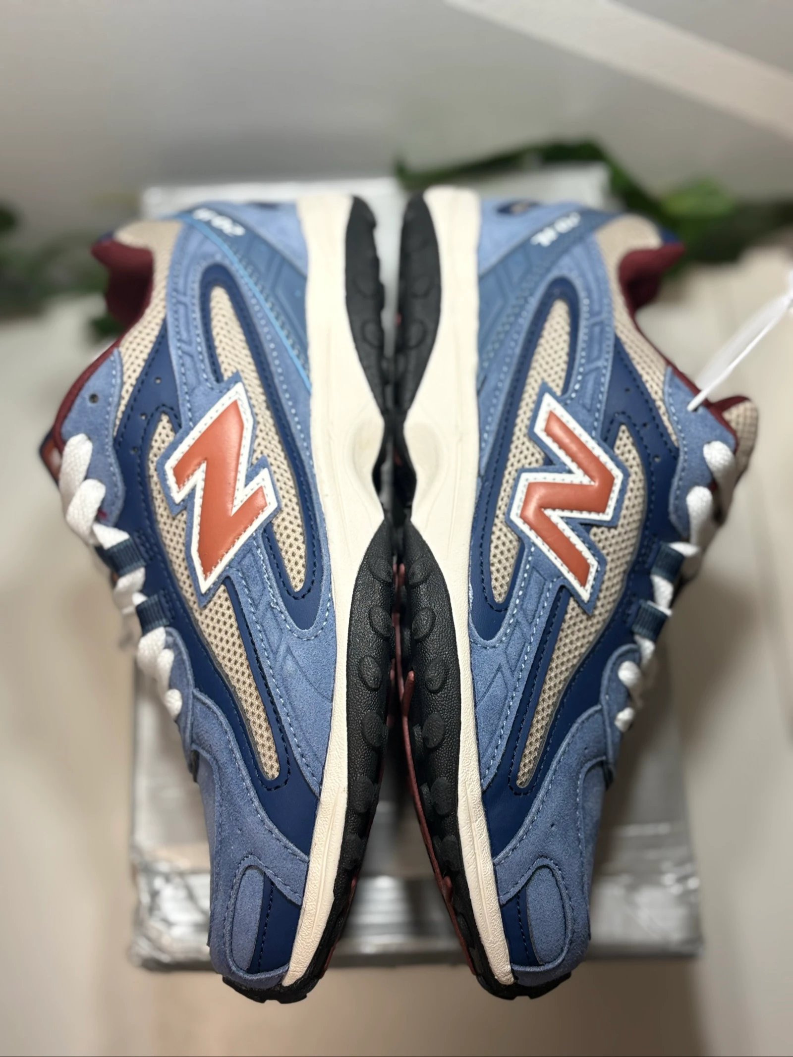 New Balance 204L Jeans Size 41.5 – photo 6